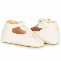 Easy Peasy LILLYP Pantoufles / Chaussons Couleur Blanc -Pas Cher Easy Peasy Magasin 18339814 500 D