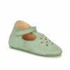 Easy Peasy LILLOP Pantoufles / Chaussons Couleur Vert 2 Easy Peasy LILLOP Pantoufles / Chaussons Couleur Vert -Pas Cher Easy Peasy Magasin 18339823 500 A