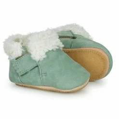 Easy Peasy FOUBLU Pantoufles / Chaussons Couleur Vert -Pas Cher Easy Peasy Magasin 19302122 500 C