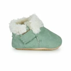 Easy Peasy FOUBLU Pantoufles / Chaussons Couleur Vert -Pas Cher Easy Peasy Magasin 19302122 500 E